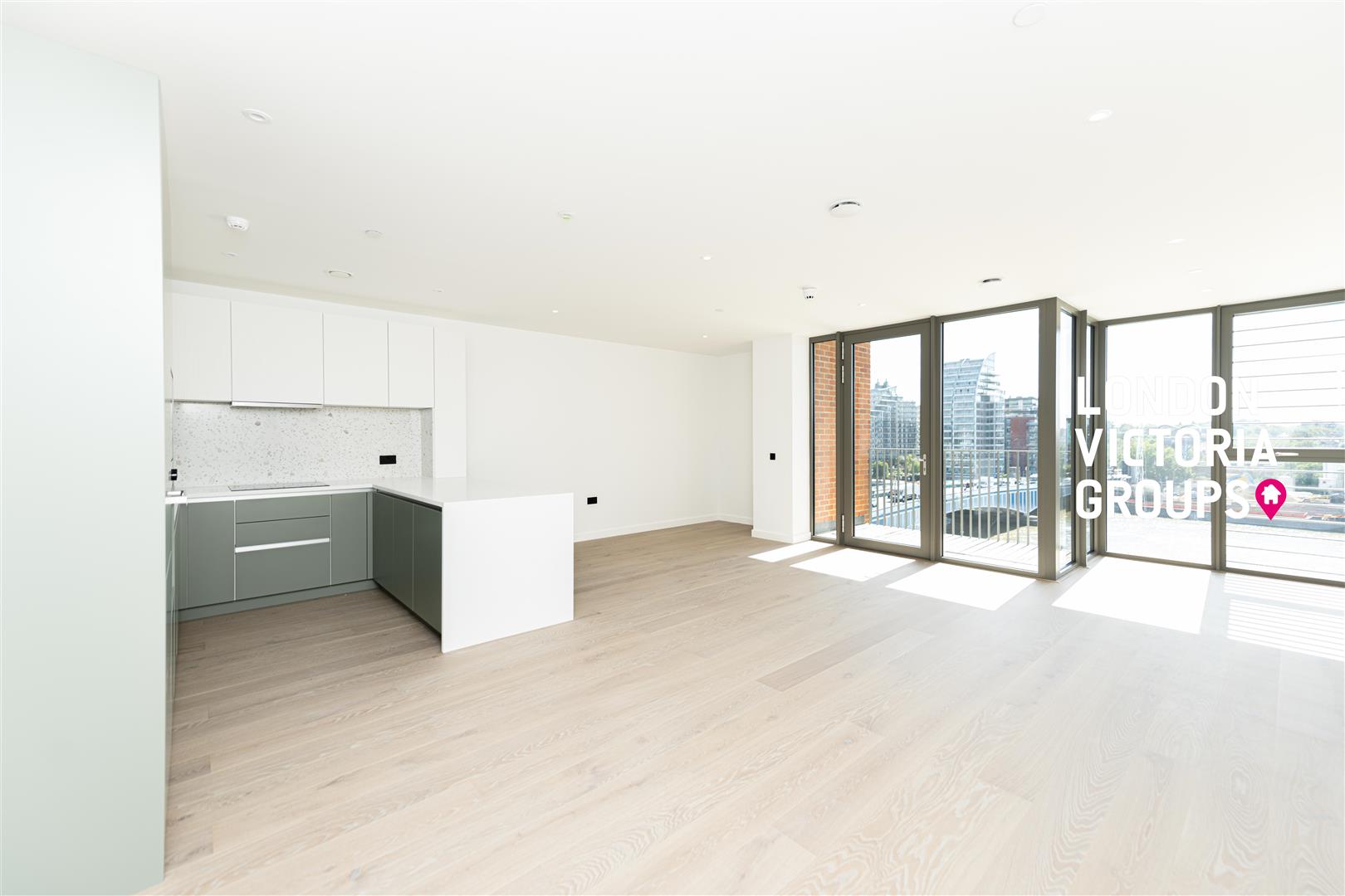 2 bed property in Herland Court, Carnwath Road, London